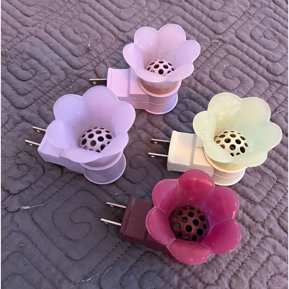Wallflower plug-ins / Bath & Body Works